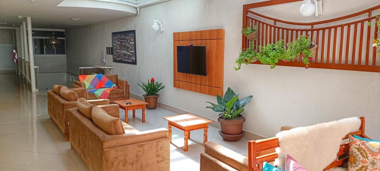 Hotel Pousada Família de Nazaré Cachoeira Paulista Extérieur photo
