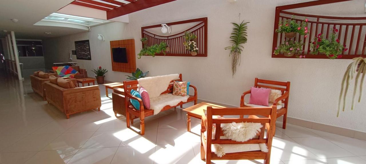 Hotel Pousada Família de Nazaré Cachoeira Paulista Extérieur photo